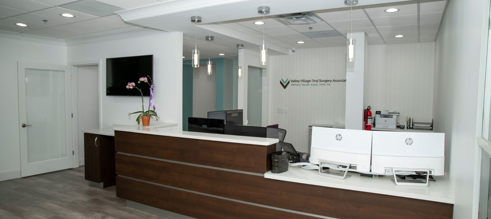 Valley Village Oral Surgery Associates | Apicoectomy, Oral Pathology and Wisdom Teeth